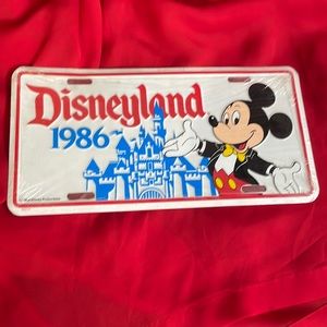 1986 Disneyland license plate